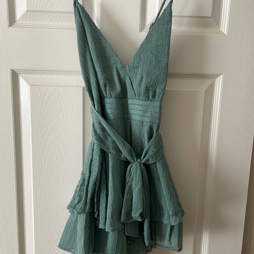 Selfie Leslie Romper size small